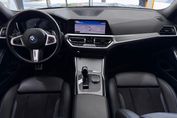 BMW Seria 3 330e xDrive M Sport sport-aut