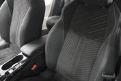 Peugeot 2008 GT Exclusive e-DCS6 1.2 PureTech mHEV
