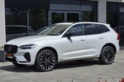 Volvo XC60 B5 B AWD Ultra Dark
