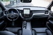 Volvo XC60 B5 AWD Ultra Black Edition