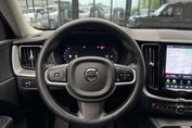 Volvo XC60 B5 B AWD Momentum Pro aut