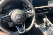 Alfa Romeo Tonale PHEV Q4 Sprint aut