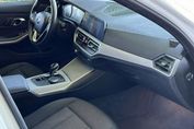 BMW Seria 3 Touring 318d Sport Line