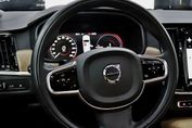 Volvo S90 T8 AWD Plug-In Hybrid Inscription aut