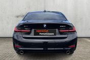 BMW Seria 3 320i xDrive Advantage