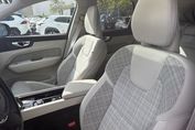 Volvo XC60 T6 Plug-In Hybrid AWD Core