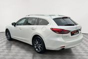 Mazda 6 2.0 Center-Line