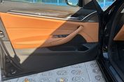 BMW Seria 5 530i xDrive Luxury Line