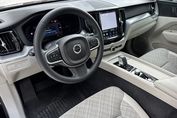 Volvo XC60 T6 Plug-In Hybrid AWD Core