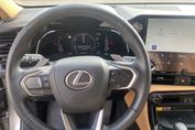 Lexus NX 350h Omotenashi AWD