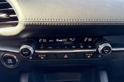 Mazda 3 2.0 Exclusive-Line