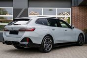 BMW Seria 5 Touring 550e xDrive M Sport