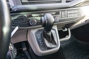 Volkswagen Caravelle T6.1 L2H1 AT