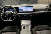 BMW Seria 3 330i xDrive M Sport aut