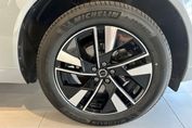 Volvo XC60 B5 AWD Plus Dark