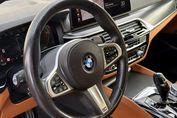 BMW Seria 5 530d xDrive M Sport sport-aut