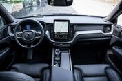 Volvo XC60 B5 AWD Ultra Black Edition