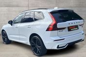 Volvo XC60 B5 B AWD Ultra Black Edition