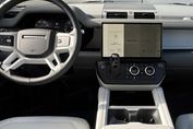 Land Rover Defender D250 mHEV S