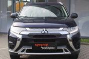 Mitsubishi Outlander Invite + 2WD