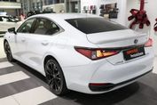 Lexus ES 300h F Sport Design