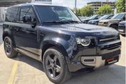 Land Rover Defender 90 D250 X-Dynamic SE