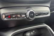 Volvo XC40 B3 Plus Dark