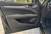 Alfa Romeo Stelvio 2.0 Turbo Sprint Q4 aut