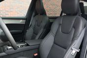 Volvo XC90 T8 AWD Plug-In Hybrid Ultra Black Edition 7os