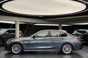 BMW Seria 3 318i aut