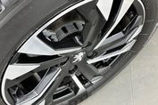 Peugeot 2008 Allure 1.2 PureTech EAT8