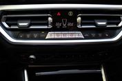 BMW Seria 3 Touring 320d Sport Line