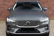 Volvo XC60 B5 AWD Plus Bright