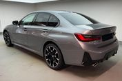 BMW Seria 3 330i xDrive M Sport