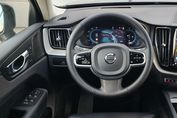 Volvo XC60 B5 B AWD Plus Dark aut