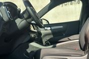 Volvo XC40 B3 Plus Dark