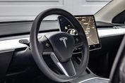 Tesla Model Y Long Range  Dual Motor AWD