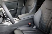 BMW Seria 3 330i xDrive M Sport