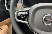 Volvo V90 T6 AWD Plug-In Hybrid Plus Dark