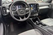 Volvo XC40 T3 Momentum Pro
