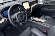 Volvo XC60 B5 B AWD Ultra Dark
