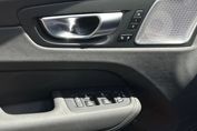 Volvo XC60 B5 B AWD Ultra Black Edition