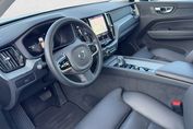 Volvo XC60 B5 B AWD Plus Dark aut