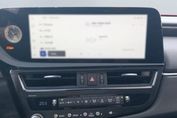Lexus ES 300h Omotenashi