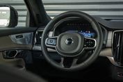 Volvo XC90 T8 AWD Plug-In Hybrid Ultra Dark