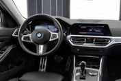 BMW Seria 3 318i M Sport aut