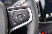 Volvo XC40 B3 Plus Dark