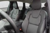Volvo XC60 B5 B AWD Plus Dark