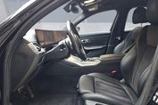 BMW Seria 3 330i M Sport aut