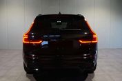 Volvo XC60 B5 AWD Ultra Black Edition